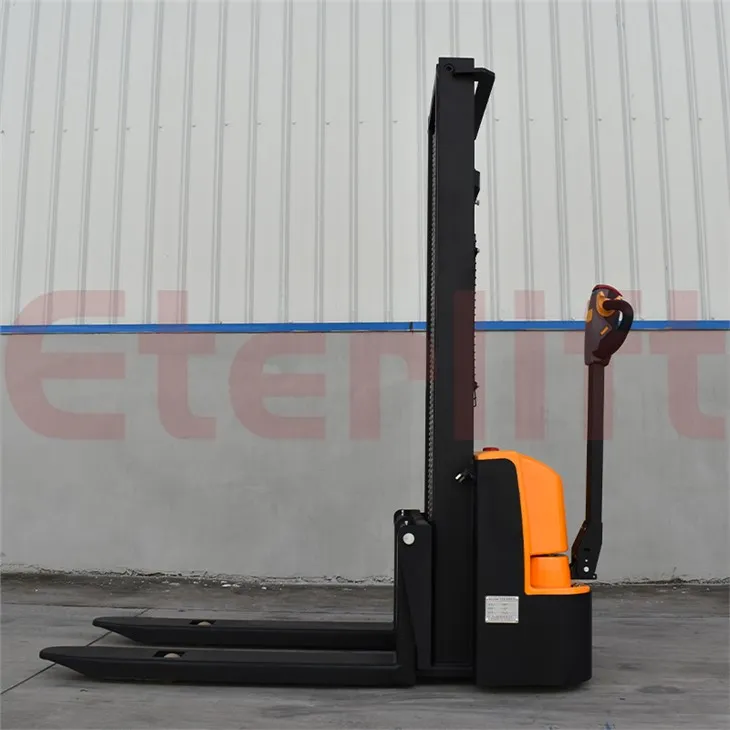 Forklift Penyusun Palet Elektrik