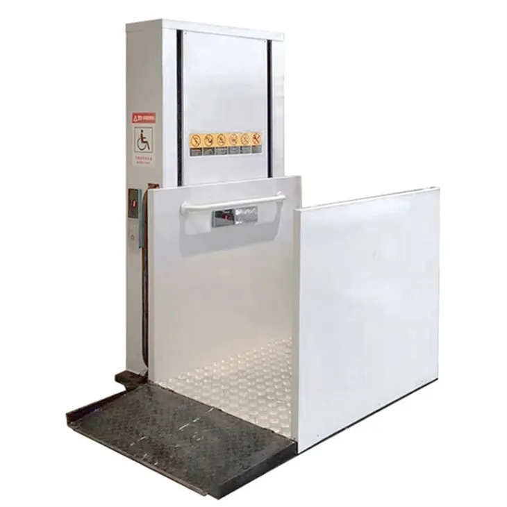 Mengangkat kerusi roda yang boleh diakses