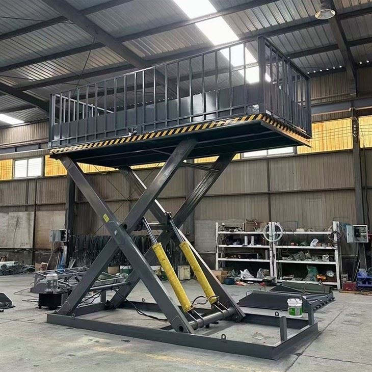 Industrial Scissor Lifts